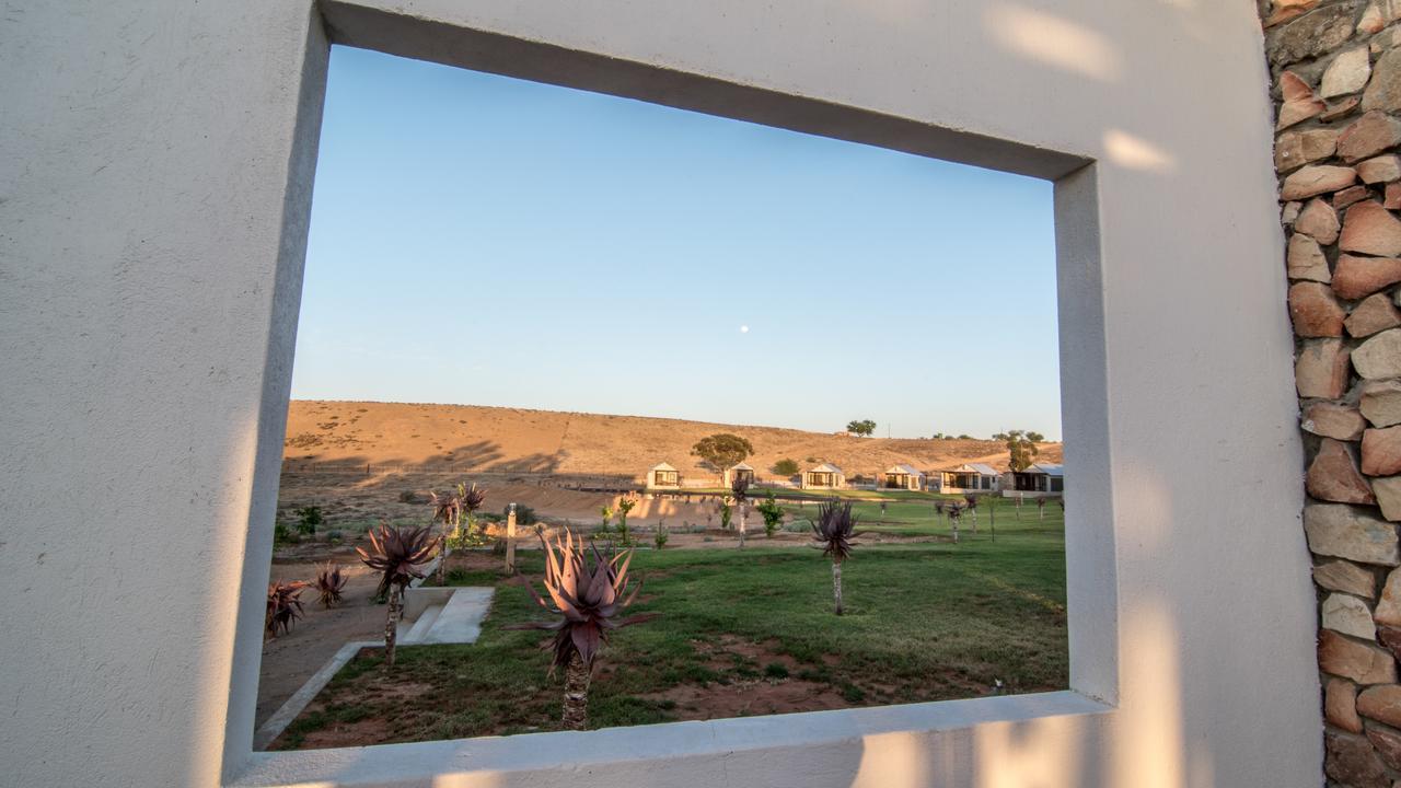 Letsatsi Lodge Vanrhynsdorp 外观 照片