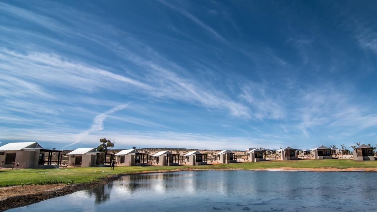 Letsatsi Lodge Vanrhynsdorp 外观 照片